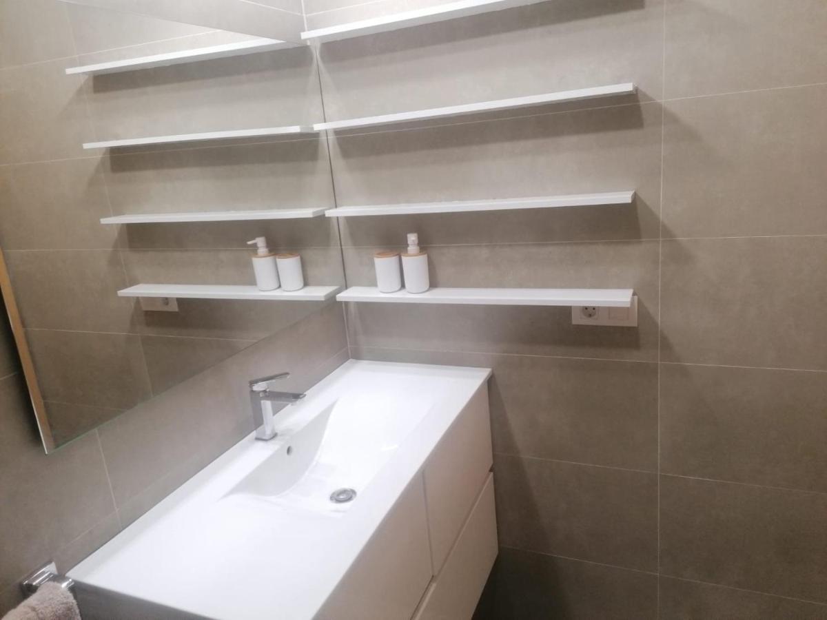 Apartamento Praga บิโตเรีย-กัสเตซ ภายนอก รูปภาพ